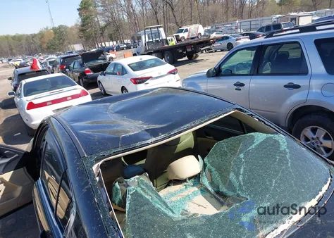 2011 Honda Accord 2.4 Se z USA, uszkodzony, nr VIN 1HGCP2F69BA084995